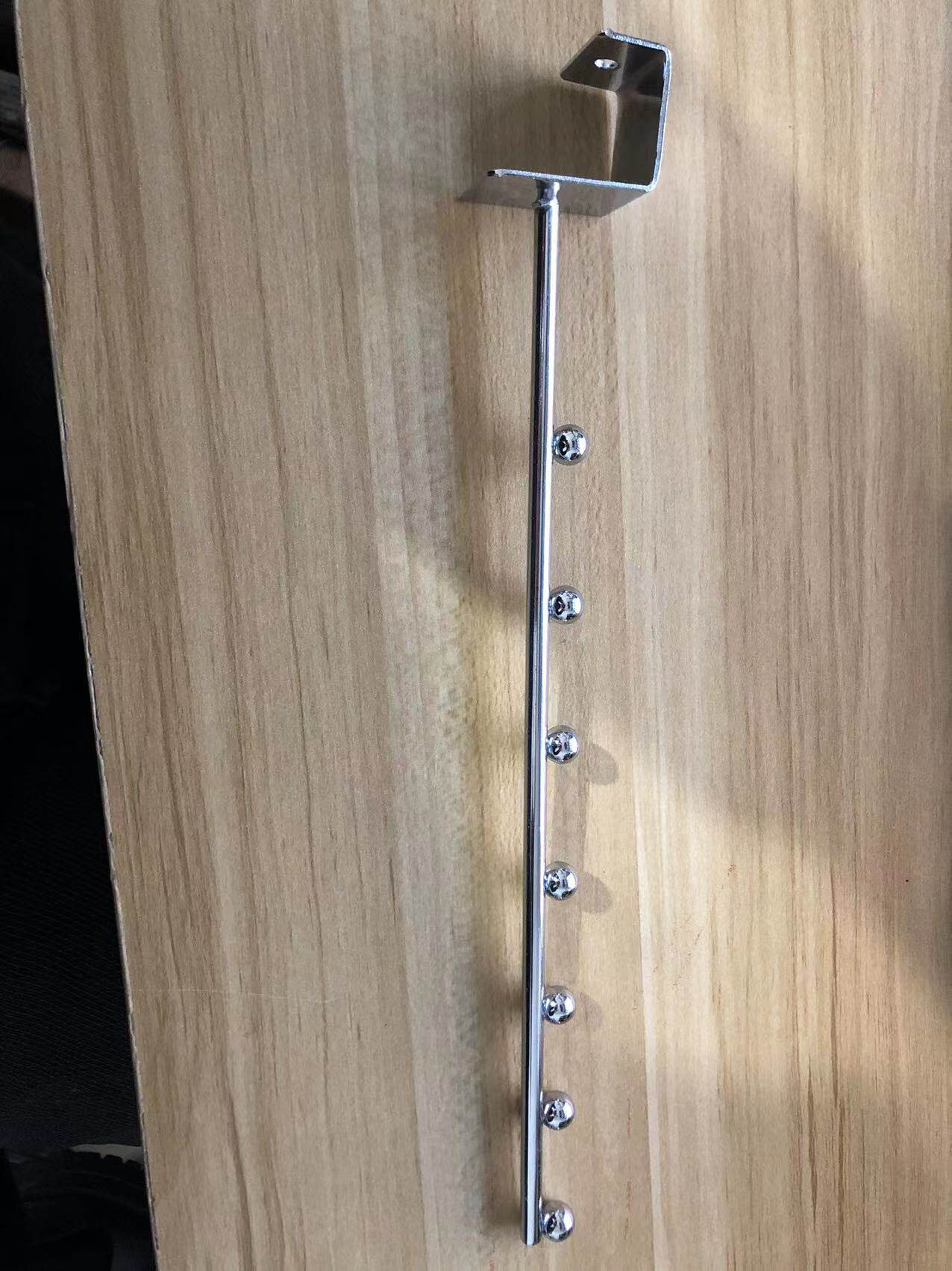 Special seven-bead hook for underwear shelf