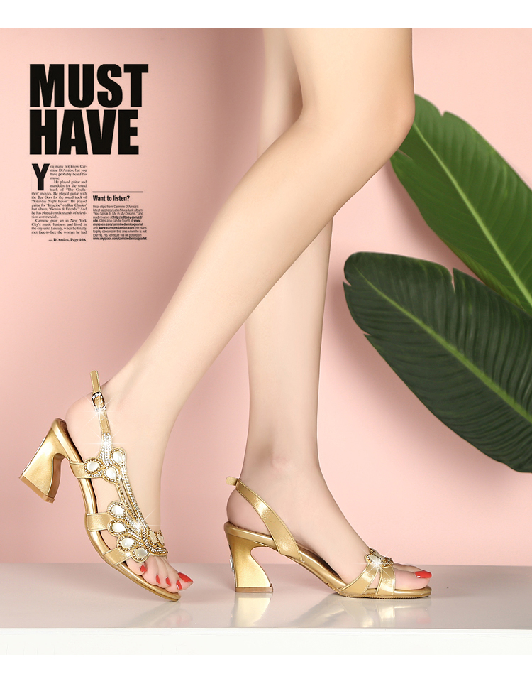 Dép nữ mùa hè mới 2019 dày bằng da với thời trang Hàn Quốc đi dép sandal đính kim sa dép givenchy