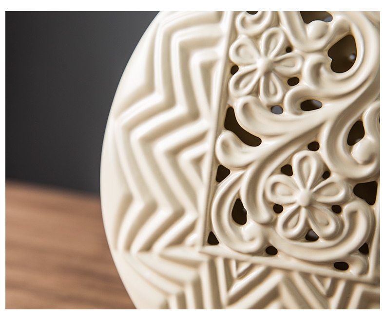 The Nordic style household act The role ofing is tasted wine sitting room adornment is placed on The creative move ceramic decoration is contracted and I