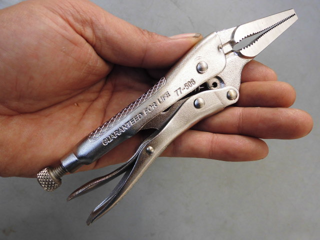 Export goods chrome-molybdenum steel sharp-nosed pliers 6 inches 9 inches pointed clamping pliers fast fixed pliers labor-saving clamping tool