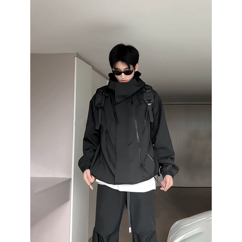 Rainstorm-Grade Waterproof Softshell Jacket for Men, High-End Spring and Autumn Style, Cool Outdoor Wear, Workwear Jacket