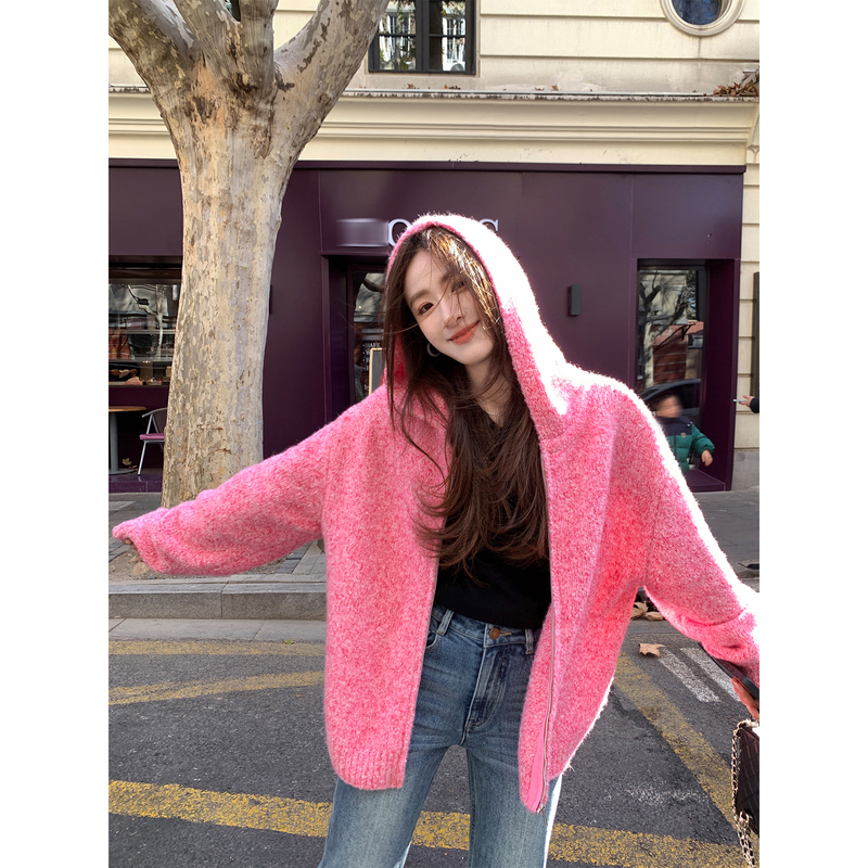 Xia Shiwen Fancy Yarn Knitted Hooded Zip-Up Cardigan for Women with Ribbed Trim Design, Loose Drop Shoulder Pink Sweater
