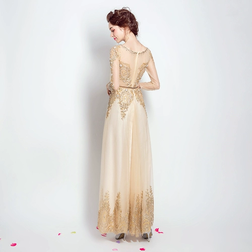 Золотое длинное вечернее платье, костюм, изысканный стиль