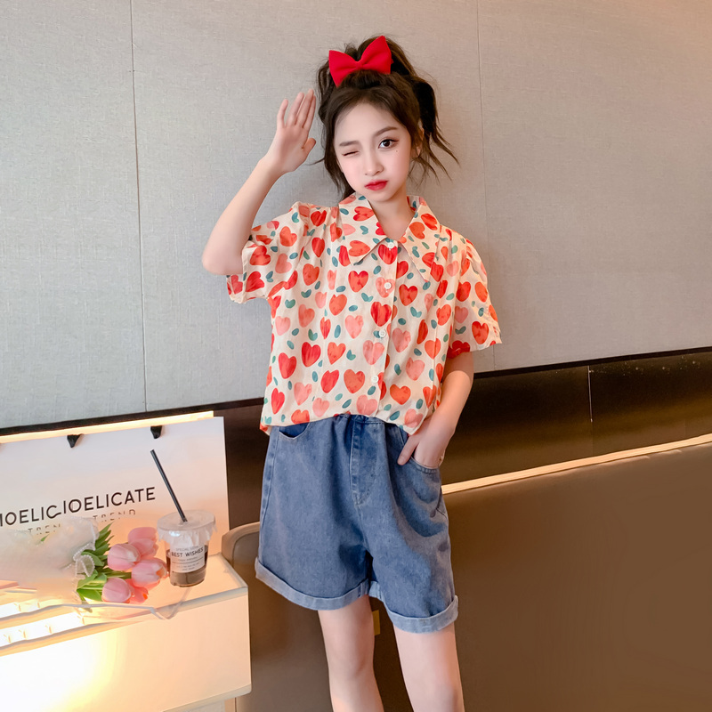 Girls' Shirt Summer Style 2025 Trendy Children's Heart-Shaped Puff Sleeve French Square Collar Top Summer Internet Celebrity Shirt Fashion
