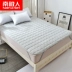 Gấp nệm 1.8 m giường nhíp tatami 1.5 m đôi duy nhất ký túc xá sinh viên 1.2 pad quilt ngủ pad Nệm