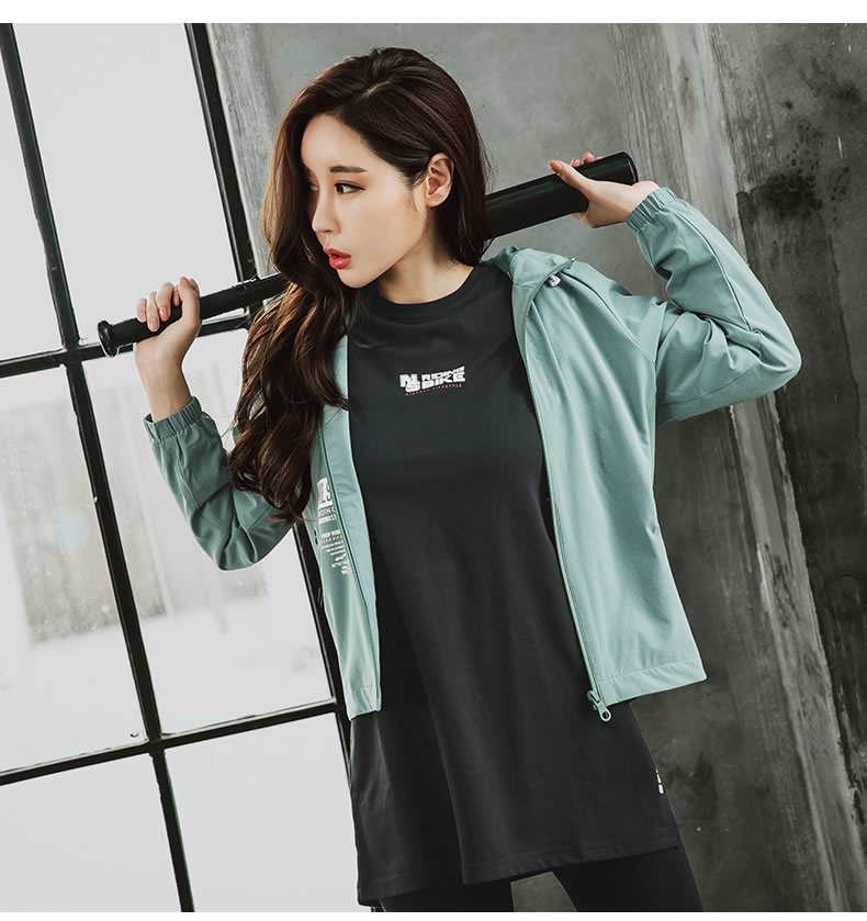 Áo gió thể thao Jordan nữ 2018 mùa thu mới dệt mũ trùm đầu một lớp áo sơ mi nữ thể thao thủy triều giản dị áo gió phản quang