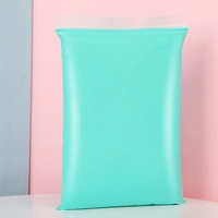 Темно-зеленый