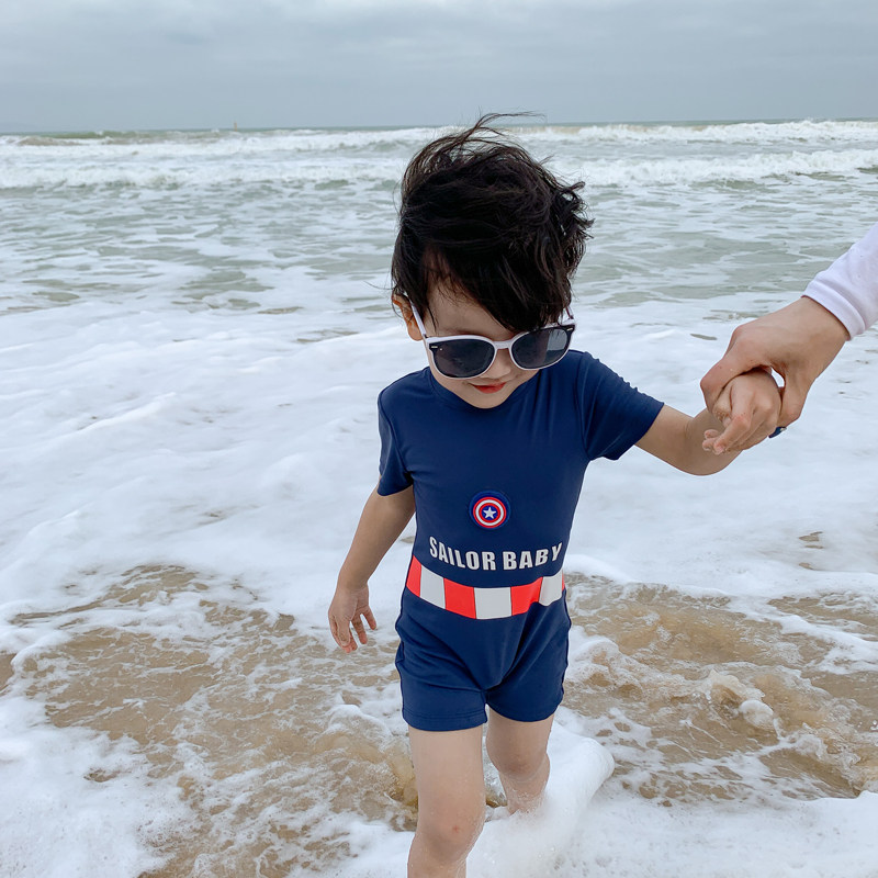 Children's swimsuit Boy superhero captain one-piece swimsuit Hot spring warm handsome surf suit Quick-drying swimsuit