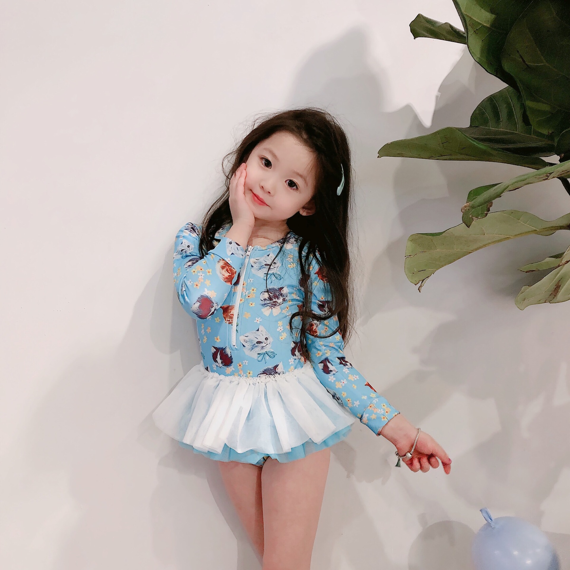 Children long sleeves swimsuit girls one-piece sunscreen cute baby middle boy Korean children girls swimsuit girls