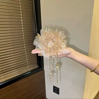 Заколка-крабик с кисточками, цвета шампанского, в цветочек, 13см