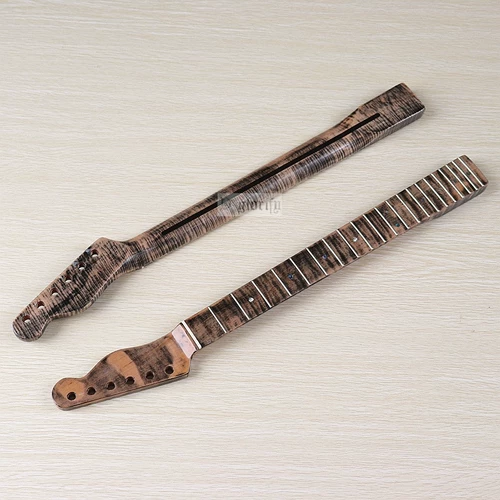 6 струна 21 Продукты Половина, опубликованная электрической гитарой.