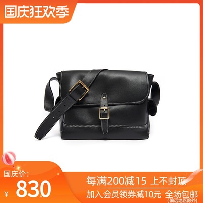 taobao agent Retro black sports camera, shoulder bag