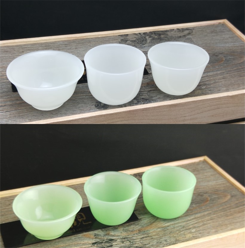 Fat white jade porcelain teacup Light green jade porcelain cup Kung Fu Tea cup Small glass Master cup Small household tea cup