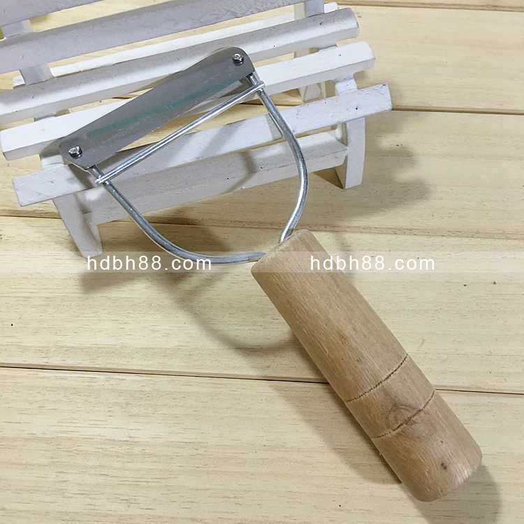 Yangjiang Wood Handle Pull Planing Vegetable Fruit Peeling Machine Melon Fruits Paring Knife Potato carpeter Radish Peel Knife Planter