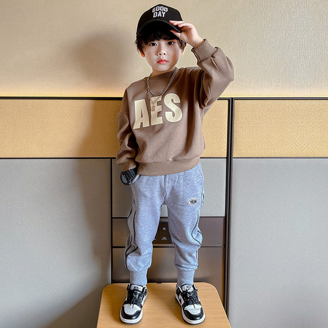 Boys sweater 2022 new children's baby spring and autumn clothes fashionable Western style autumn fried street shirt handsome Korean version of the tide