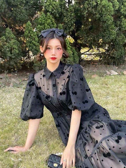 Spring and summer new women's clothing French sweet and cool style puff sleeve black dress high waist slim temperament printed mesh skirt