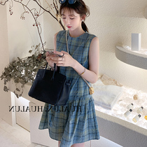 2021 new French style high-end temperament self-cultivation retro skirt plaid vest loose slim dress female summer