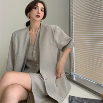 2021 new Hong Kong style retro chic light familiar lazy style loose vest suit high waist shorts three-piece summer suit