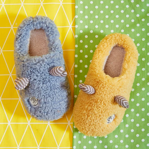 Детские утепленные удерживающие тепло нескользящие зимние тапочки для мальчиков
