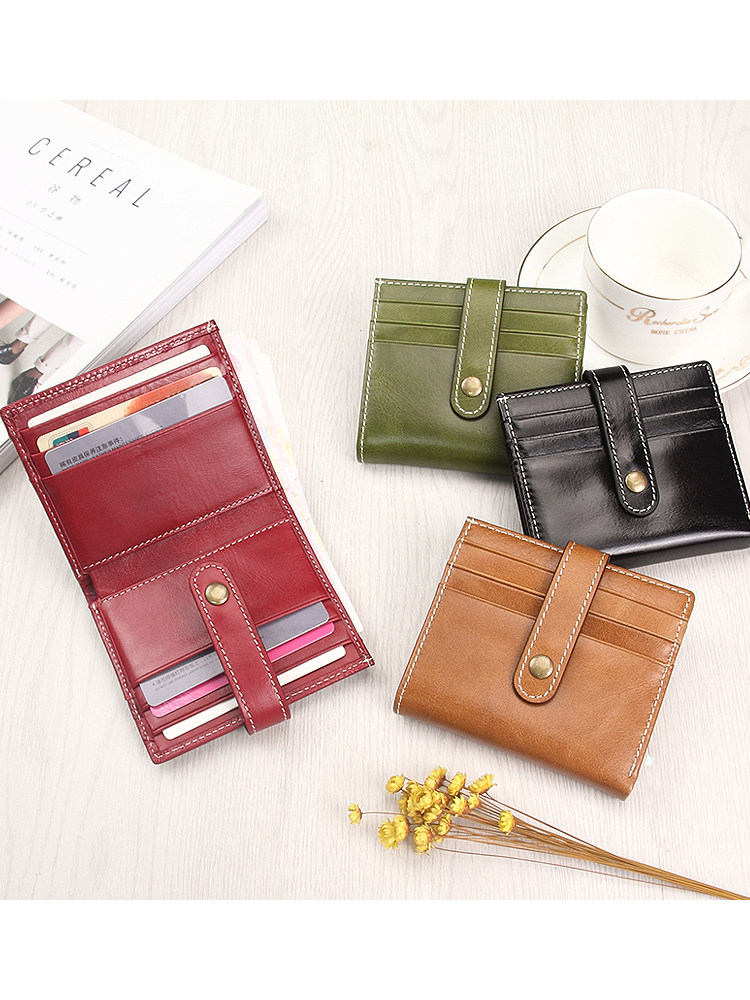 Ultra-thin wallet Women's real leather vintage small wallet Oil wax leather multi-card card bag one-piece buckle folding simple wallet