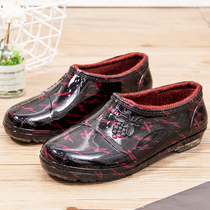 Low-gang shallow spring and autumn waterproof shoes plus wool shoes Winter kitchen working slip shoes warm and anti-slip shoes Short tube