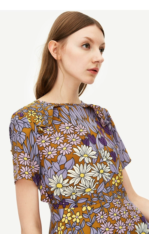 UR2018 mùa hè mới của phụ nữ thời trang thanh lịch floral print vòng ngắn tay đầm WE18S7AE2003 đầm nữ đẹp