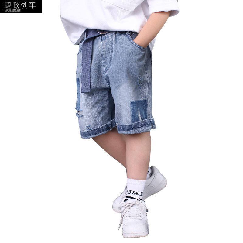 chàng trai quần áo trẻ em denim quần short bé trai trẻ mặc của bên ngoài năm điểm quần quần 2019 mùa hè mới váy Hàn Quốc phiên bản của triều mỏng