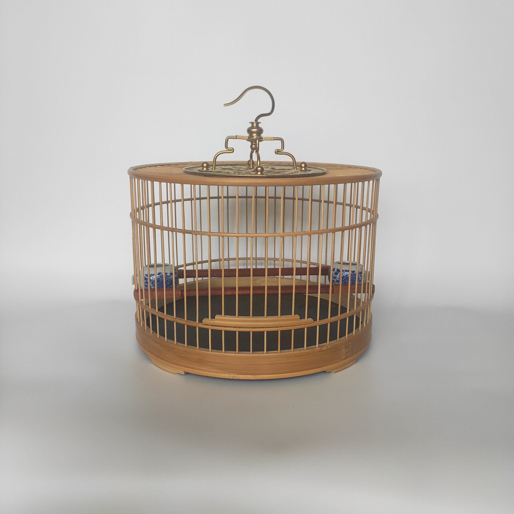 Bamboo cage round cage 64 strips of red son bezi embroidered bird bird cage 56 Subversive Caged Cage 72 willow warbler pure bamboo production