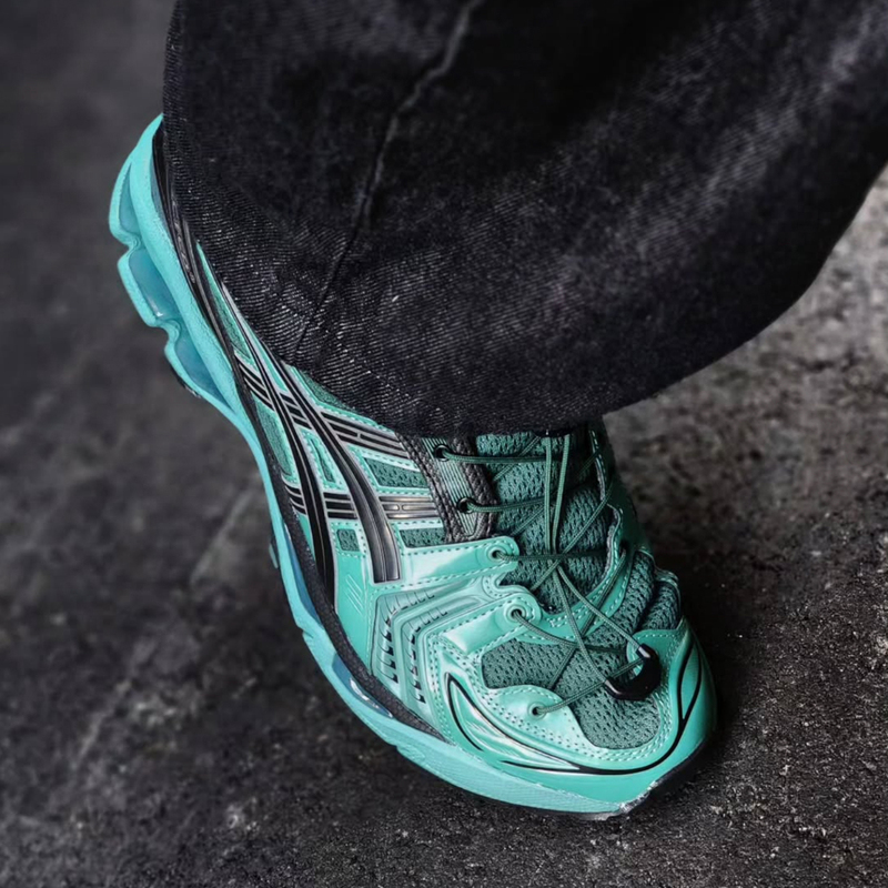 Co-Branded Outdoor Functional Sports and Leisure Shoes for Men and Women, Breathable Thick-Soled Running Shoes, Versatile and Comfortable Sports Shoes for All Seasons