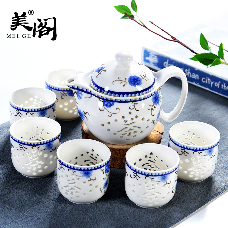 Blue and white and exquisite hollow out big beauty cabinet ceramic teapot teacup tea set suit household kung fu tea, Japanese tea taking