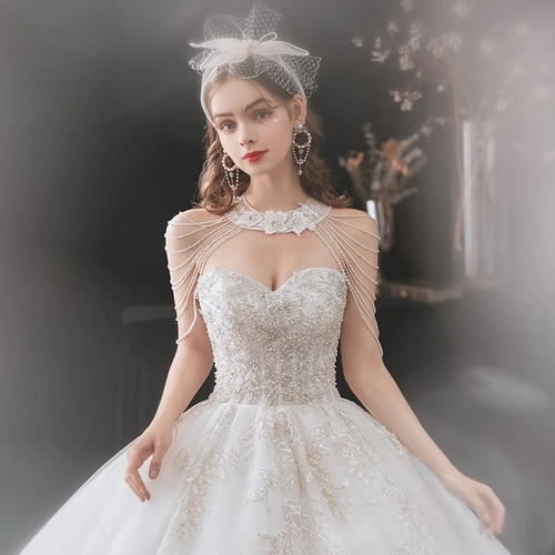 Свадьба 2021 Новая невеста темперамент проста и разблокирован, главный малый размер охватывает толстую руку и хвостовую роскошь