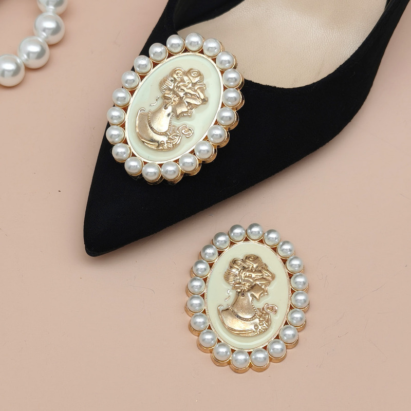 Retro Palace Princess Pearl Shoe Buckle Flower Detachable Shoe Clip DIY Shoe Decoration High Heels Upgrade Gift with Glue