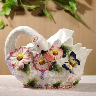 European style swan ceramic tissue box napkin box Toilet paper box Living room TV cabinet Coffee table entrance decoration Wedding gift
