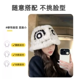 Трикотажная бархатная демисезонная милая шерстяная шапка