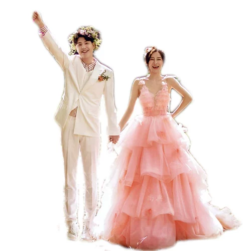 Свадебное платье нового стиля для темы студии для паров розово -цветное серия самори сладкое хвостовое фото фото одежда Фотография