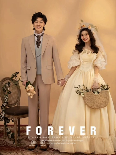 Фото тема свадебное платье 2022 Французская ретро -масляная живопись сад ветер