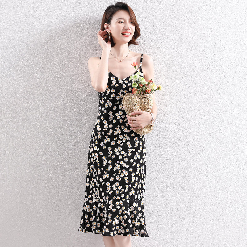 OUOI Xiaodaisy Ocean dress woman 2020 new summer collection waist display slim temperament Broken Flower Harnesses high-end French dress