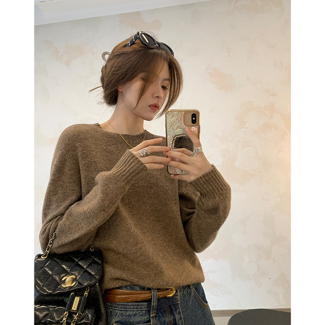 Ah Yi Seamless One-piece Wool Neck Round Neck Sweater Women's Autumn and Winter 2023 New Wool Sweater Loose Outerwear Knitwear