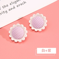 Белый и фиолетовый