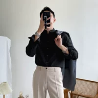 Черная красивая полосатая ткань