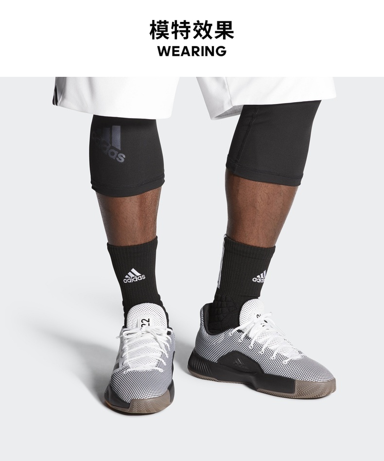 Adidas adidas men Pro Bounce Madness Low trên sân bóng rổ cạnh tranh BB9222 - Giày bóng rổ giày lười thể thao nam