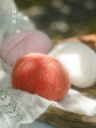 Первый выбор для смены прически в тропическом стиле — южноафриканский молодой мохер 30, шелковая мохеровая нить шелковицы, свитер из тонкой нити, мягкая шерсть.