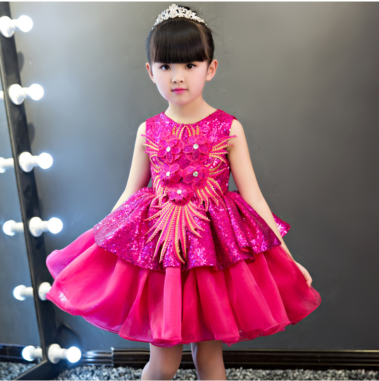 Trẻ em ăn mặc công chúa chủ nhà sàn catwalk trình diễn buổi tối cô gái trình diễn váy fluffy cô gái shop quần áo trẻ em