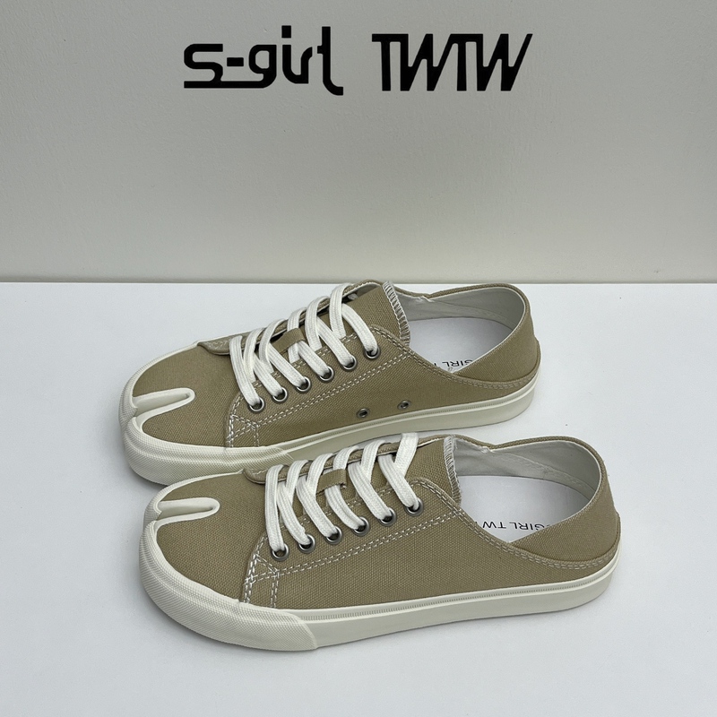 Sgirl Twtw Fashionable Design Split-Toe Sneakers for Women 2026 New Thick-Soled Versatile Slip-On Sports Casual Shoes Sgirl Twtw Fashionable Design Split-Toe Sneakers for Women 2026 New Thick-Soled Versatile Slip-On Sports Casual Shoes