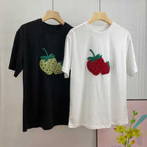  Fancy towel embroidery three-dimensional red small strawberry embroidery black and white pure cotton womens t-shirt top summer clothes