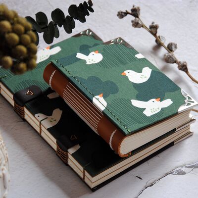 Bancho A5 Hand-bound, bare-spine, fresh and clean top layer cowhide cultural and creative notebook, Best friend and couple Edition Planner a6