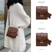  Fashion small bag female 2021 new all-match commuter niche design one shoulder oblique cross-western style high-end small square bag