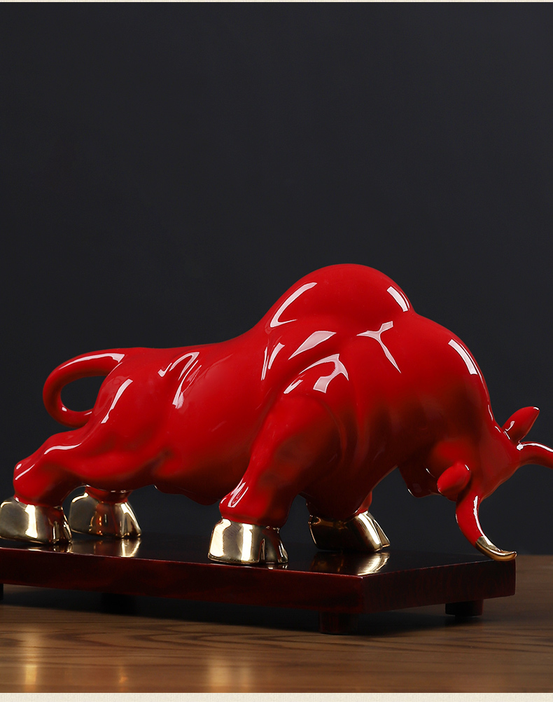 Oriental ceramic red earth ox furnishing articles on Wall Street sitting room office opening gifts