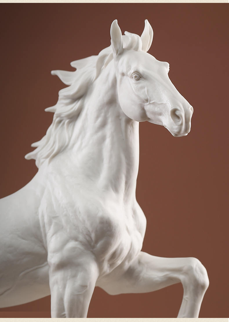 Oriental clay ceramic horse furnishing articles dehua porcelain its art office business gifts/vision