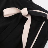 Черные штаны, свободный крой